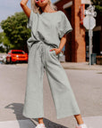 Ensemble t-shirt ample texturé gris et pantalon à cordon de serrage