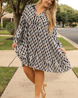 Apricot Geometric Print Collared V Neck Plus Size Mini Dress - Toi ‘n’ Moi Ltd