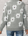 Maglione con mezza cerniera e spalle cadenti a motivo floreale grigio