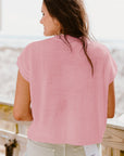 Pull à manches courtes en tricot à fleurs crochetées multicolores rose
