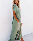 Robe t-shirt longue fendue à col en V et poches dissimulées vert gazon