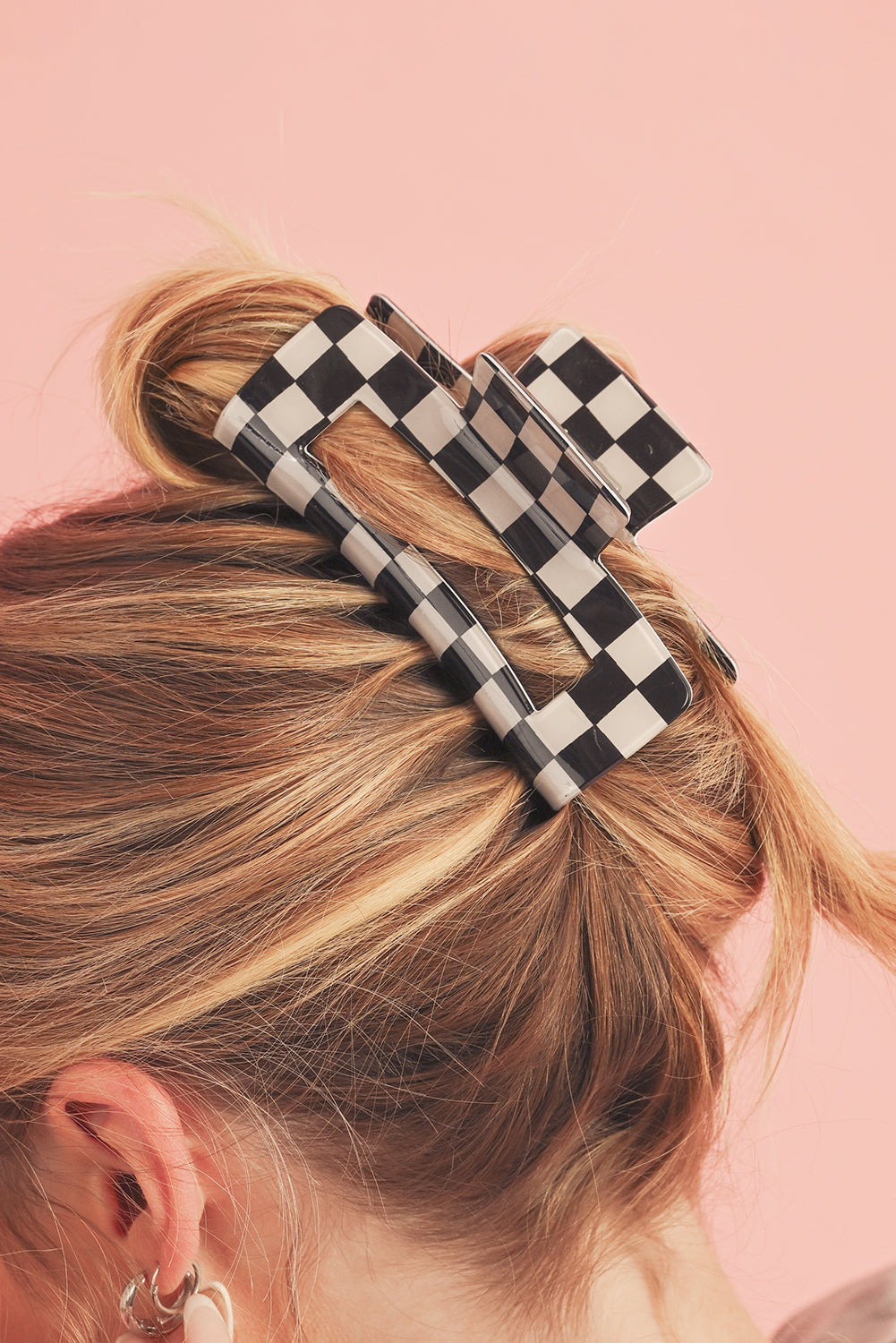 Black Checkered Print Hollow Out Hair Clip - Toi ‘n’ Moi Ltd