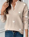 Pull de Saint-Valentin à col en V et dentelle à imprimé cœur gris fumé