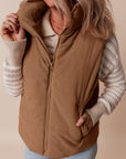 Gilet matelassé zippé à col montant en velours côtelé café