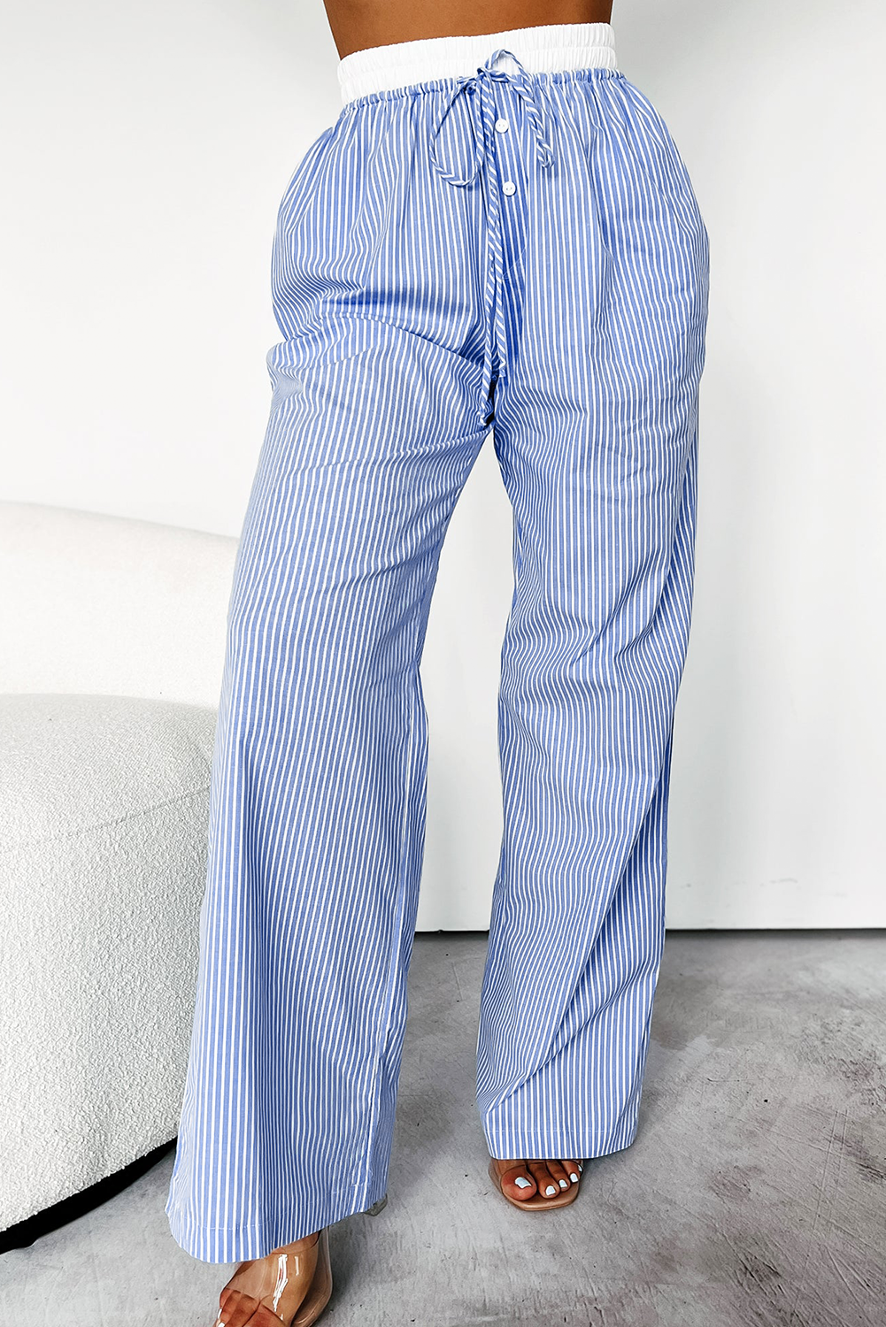 Pantalon taille haute élastique à jambes larges et à lacets boutonnés à rayures bleu ciel
