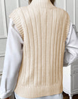 Gilet pull col montant en tricot torsadé à l'avoine