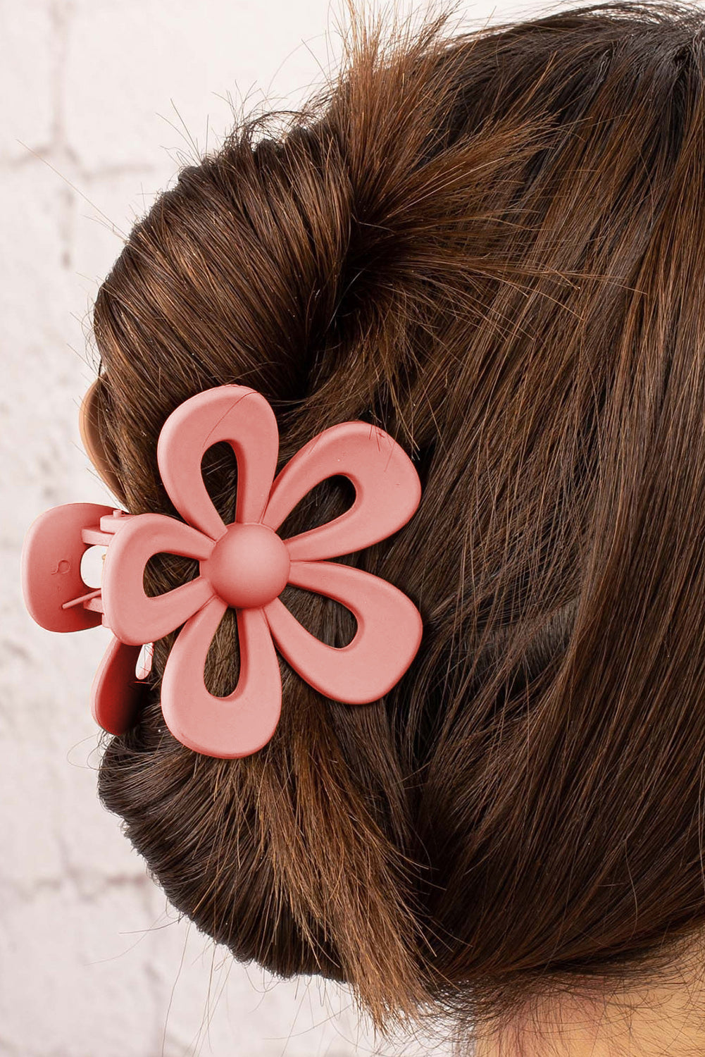 Camel Sweet Hollowed Flower Shape Claw Clip - Toi ‘n’ Moi Ltd