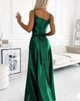 Long dress model 188107 Numoco