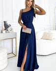 Long dress model 192137 Numoco