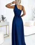 Long dress model 192137 Numoco