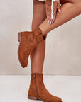 Boots model 199406 Step in style - Toi ‘n’ Moi Ltd