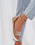 Buskin model 210150 Step in style