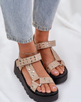 Sandals model 210160 Step in style