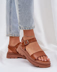 Sandals model 210165 Step in style
