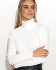 Turtleneck model 158377 Makadamia