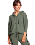 Sweatshirt model 170199 BeWear