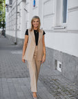 Women trousers model 172158 La Aurora