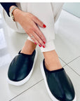 Slippers model 174501 Inello