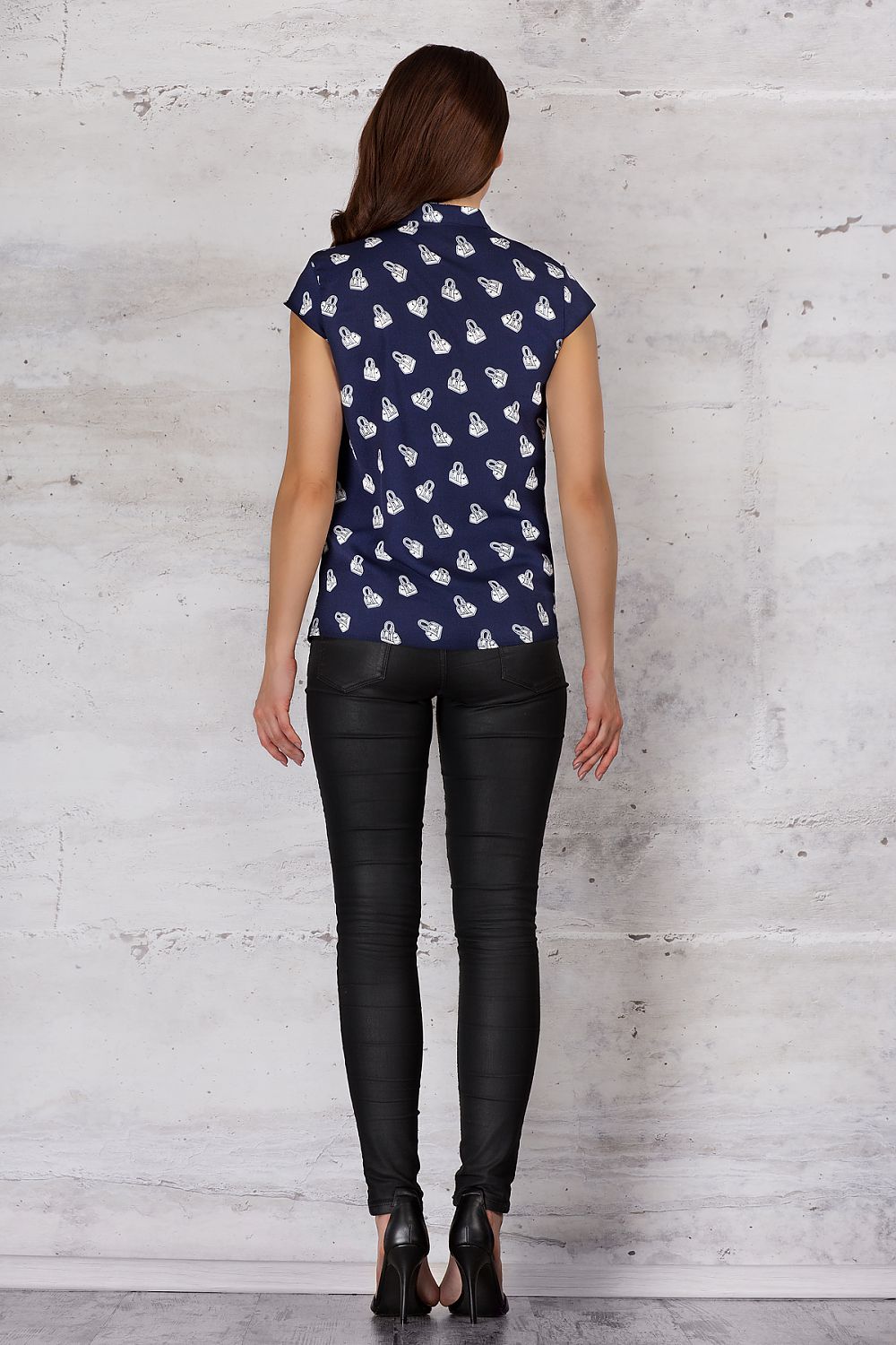 Shirt model 42730 Infinite You