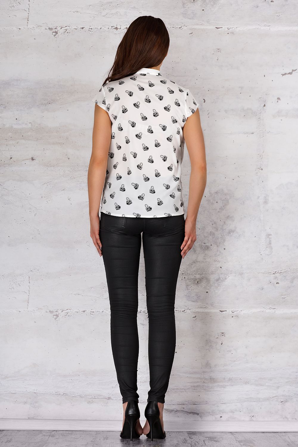 Shirt model 42731 Infinite You