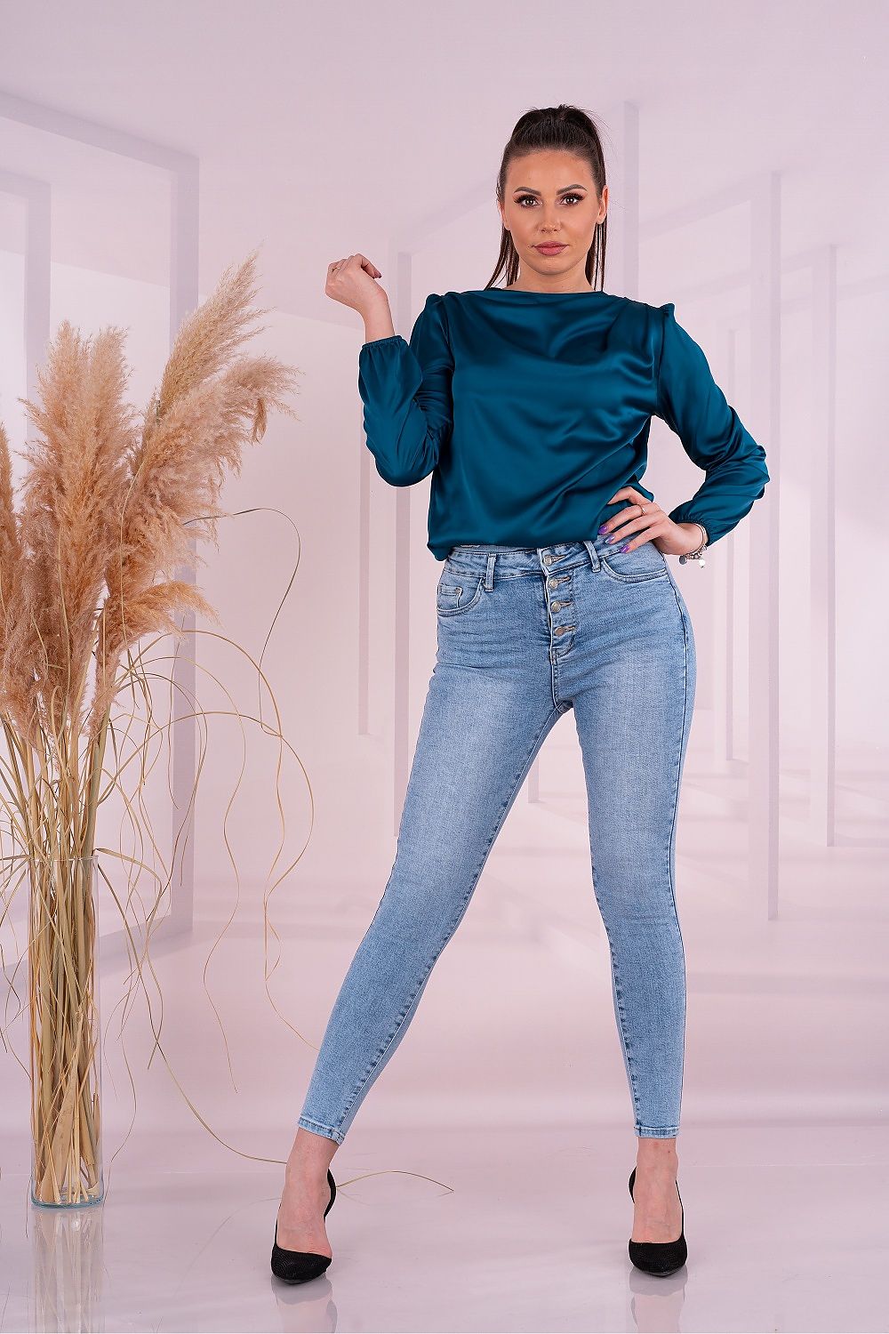 Blouse model 176444 Merribel - Toi ‘n’ Moi Ltd
