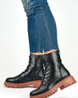 Bootie model 185167 PRIMO - Toi ‘n’ Moi Ltd