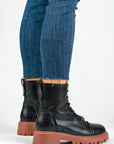 Bootie model 185167 PRIMO - Toi ‘n’ Moi Ltd