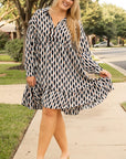 Apricot Geometric Print Collared V Neck Plus Size Mini Dress - Toi ‘n’ Moi Ltd