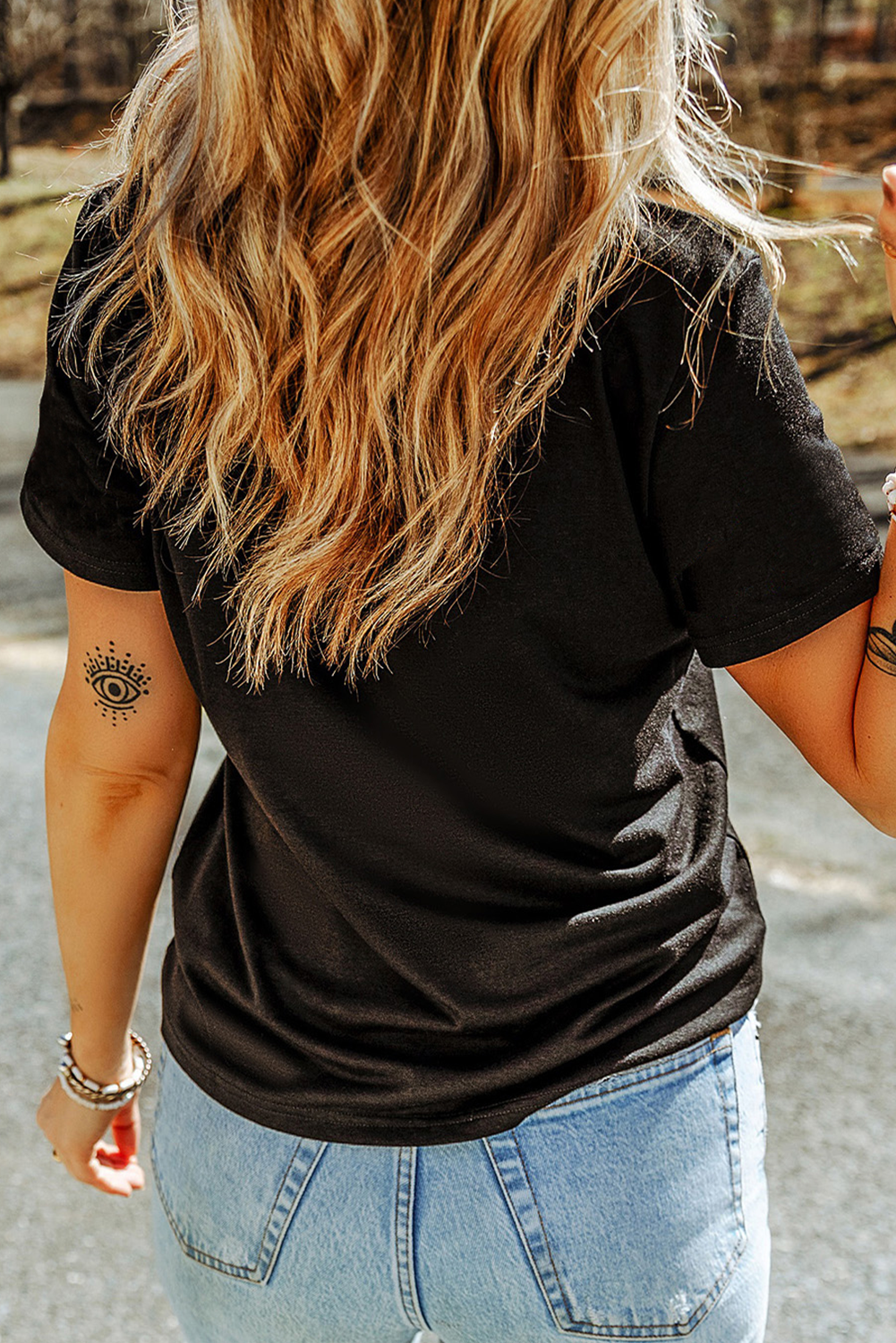 Black Sequin Heart Patched Pattern Crewneck Valentines Tee - Toi ‘n’ Moi Ltd