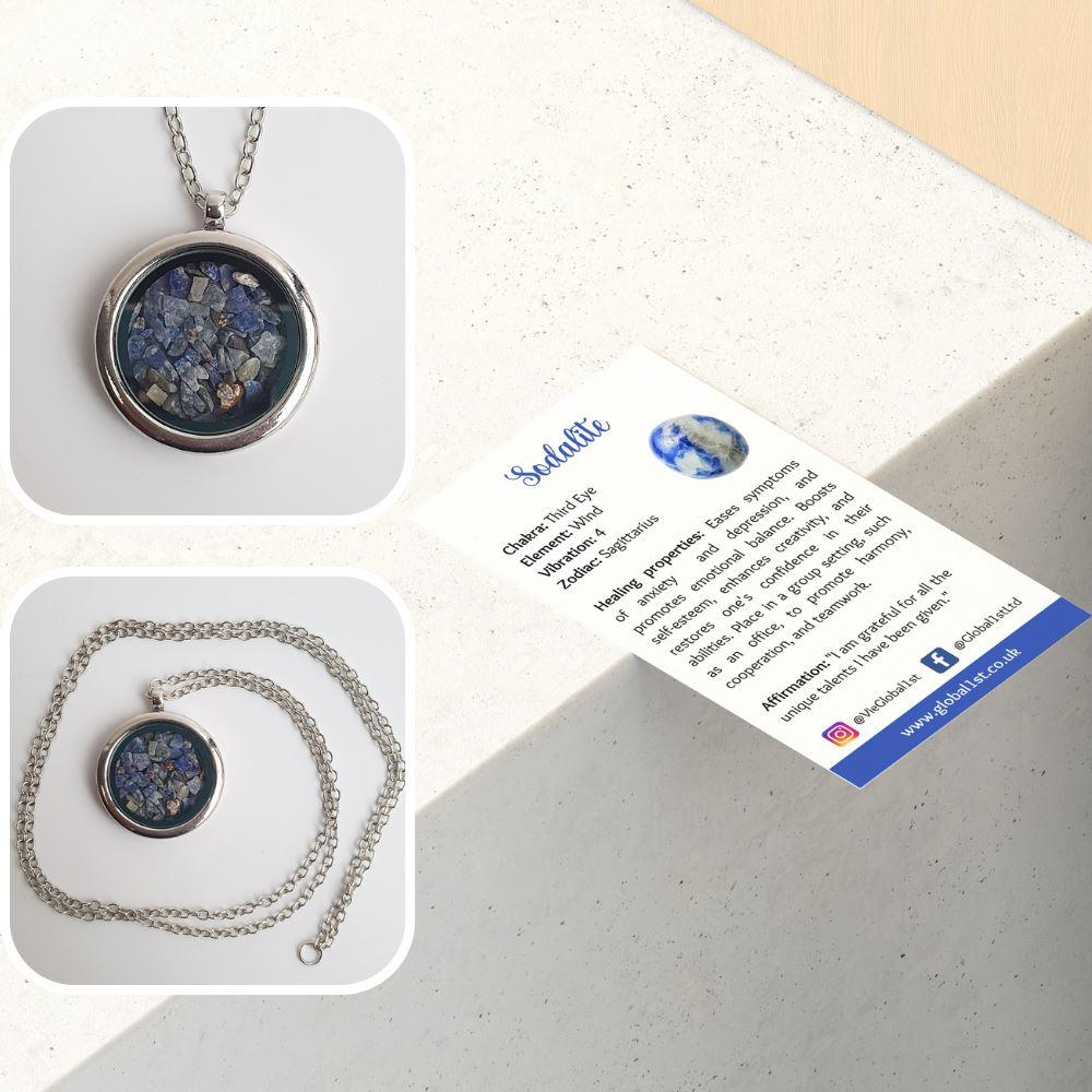 Locket Pendant with Crystal Sand - Toi ‘n’ Moi Ltd