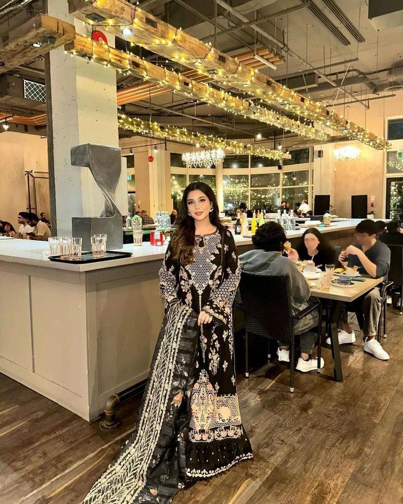 Elegant Embroidered Pakistani 3-Piece Suit – Long Sleeve Salwar Kameez with Dupatta | Designer Dress for Women - Toi ‘n’ Moi Ltd