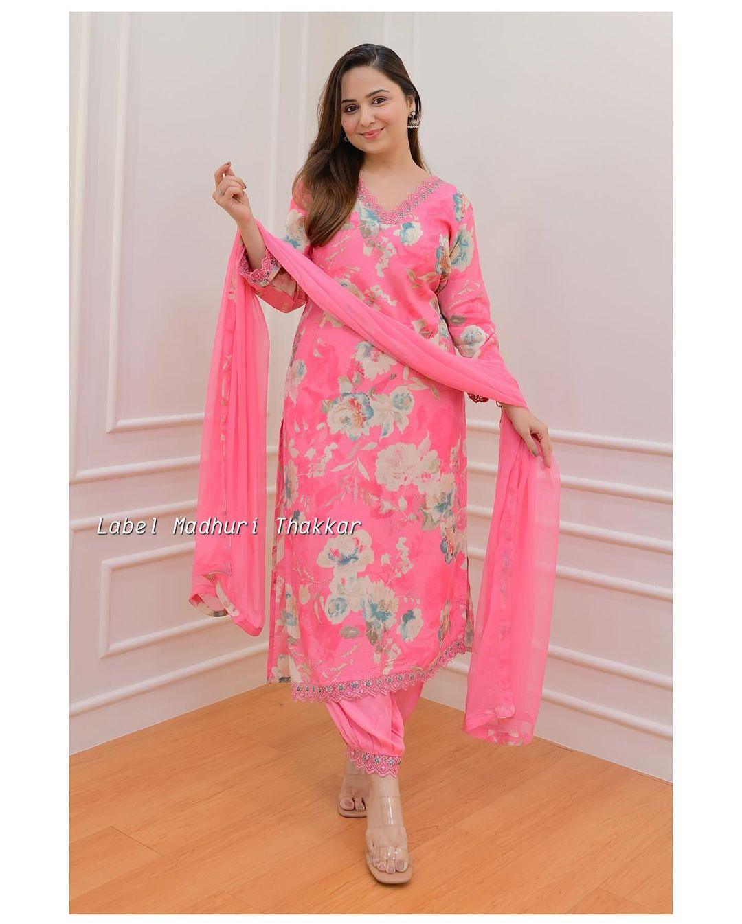 Pakistani Style Pure Cotton Suits – Printed Straight Long Kurti with Pant & Dupatta Set | Comfortable Cotton Salwar Kameez for Women - Toi ‘n’ Moi Ltd