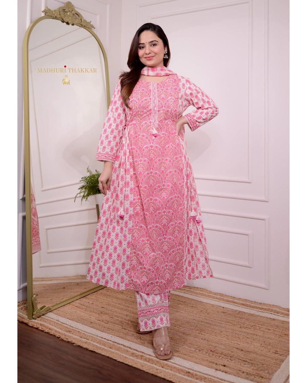 Premium Pure Cotton Floral Printed Kurti Set – Stylish Kurti with Pant & Dupatta | Comfortable Summer Dress for Women - Toi ‘n’ Moi Ltd