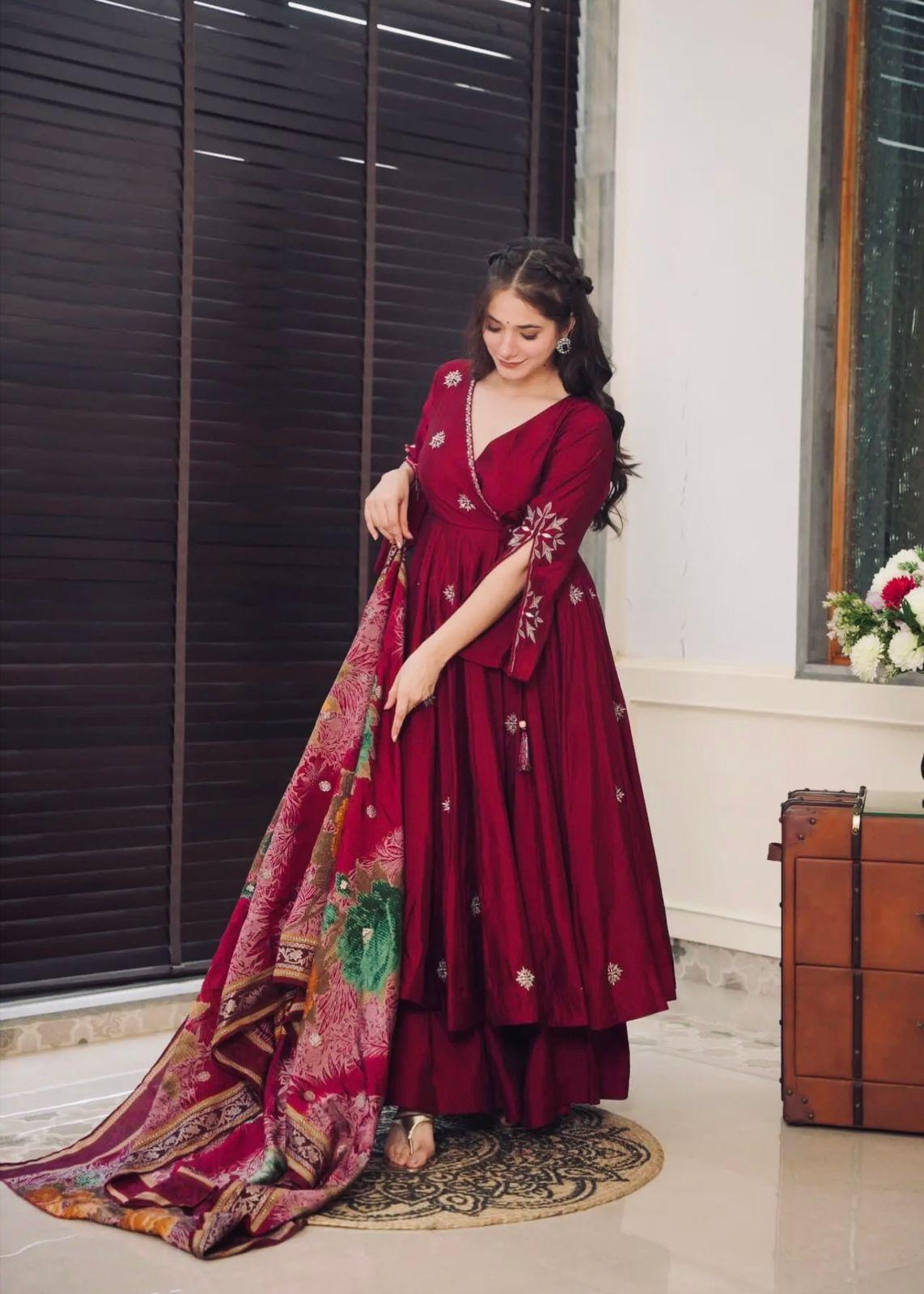 Elegant Anarkali Kurta Set – Pure Chinnon with Sequin Work | V-Neck Ethnic Indian Summer Dress for Festive & Casual Occasions | Sustainable Fashion - Toi ‘n’ Moi Ltd
