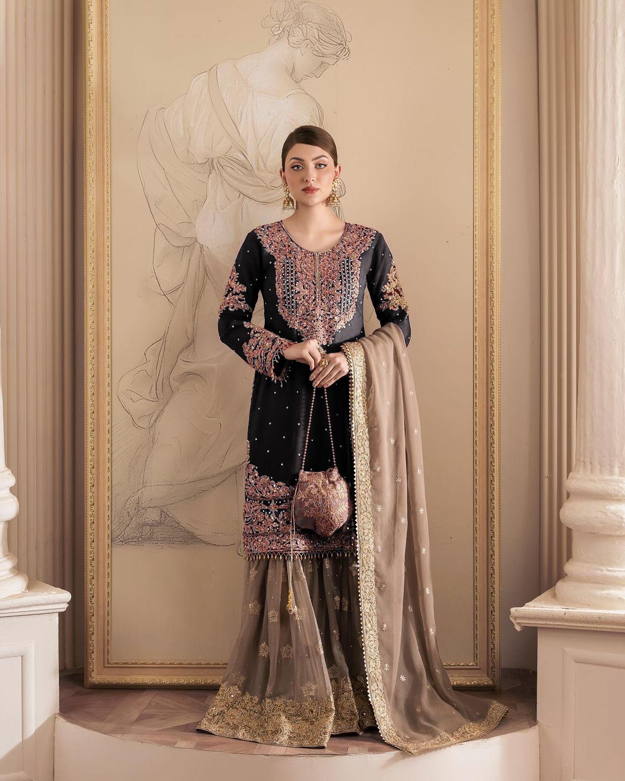 Elegant Kurta Sharara Suit – Ready-to-Wear 3-Piece Salwar Kameez | Stylish Pakistani & Punjabi Wedding Dress | Bridesmaids Sharara Set - Toi ‘n’ Moi Ltd