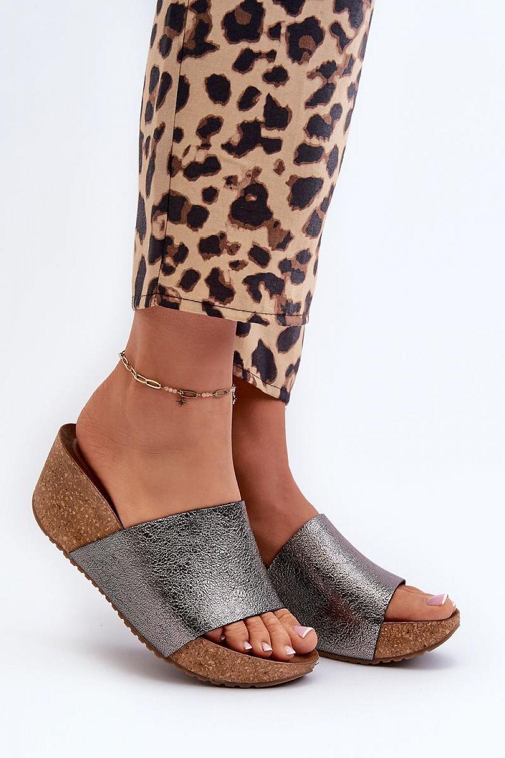  Flip-flops model 197644 Step in style 