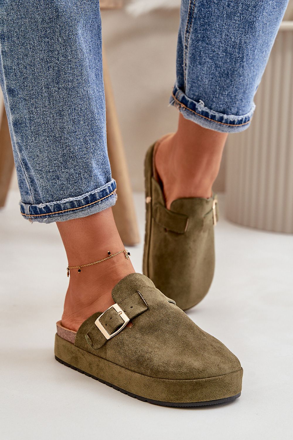  Slippers model 200120 Step in style 