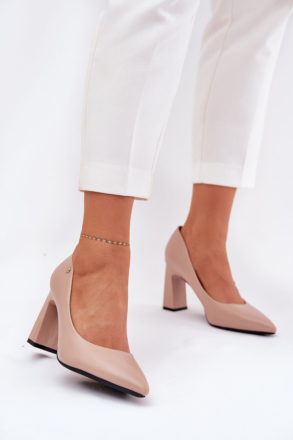 Block heel pumps model 209780 Step in style - Toi ‘n’ Moi Ltd