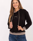  Sweatshirt model 217025 Relevance 