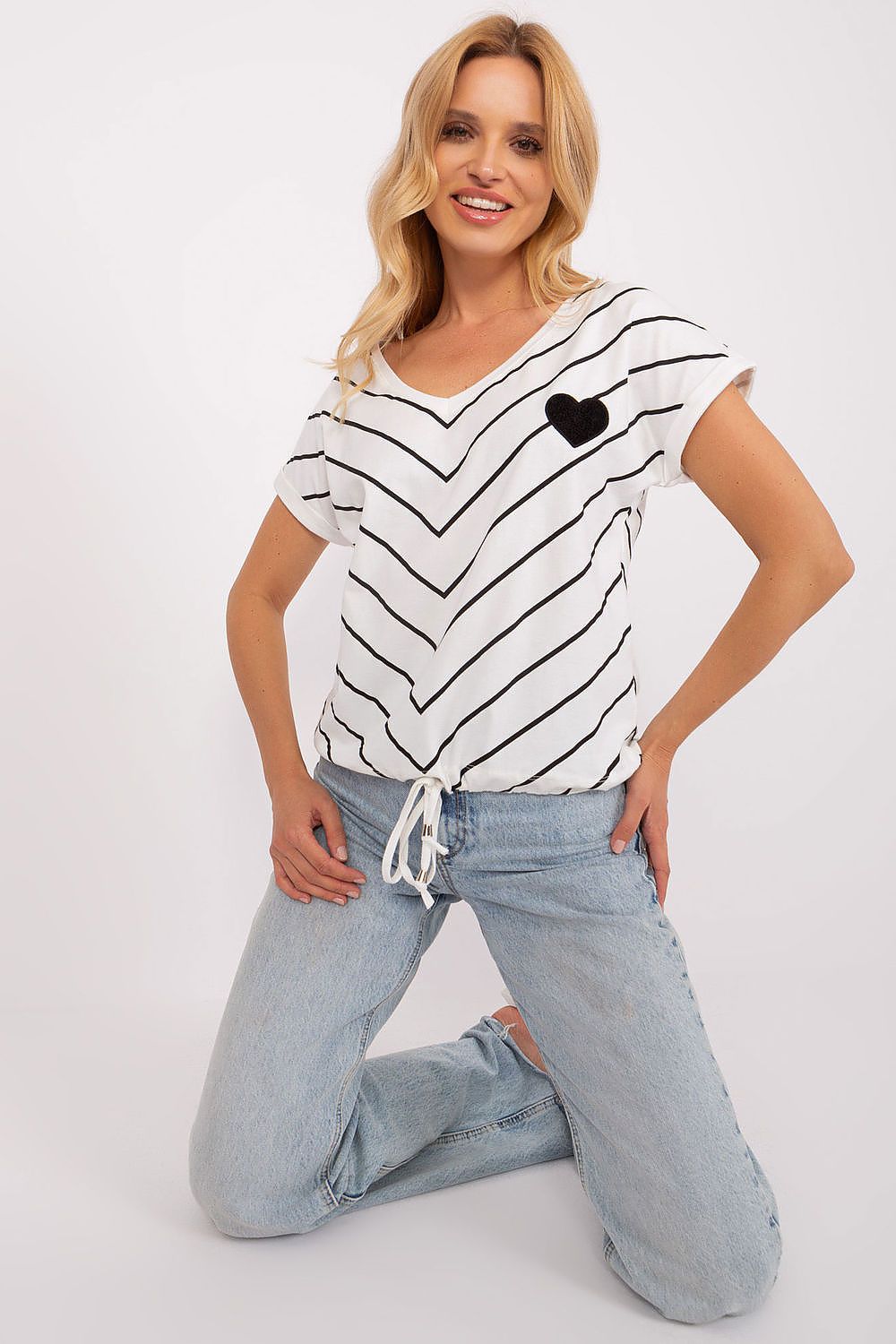 Blouse model 182146 Relevance - Toi ‘n’ Moi Ltd