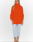 Turtleneck model 185213 Makadamia 